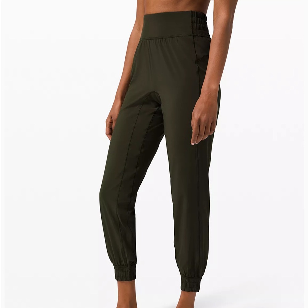 Lululemon Sun Setter Jogger 28”